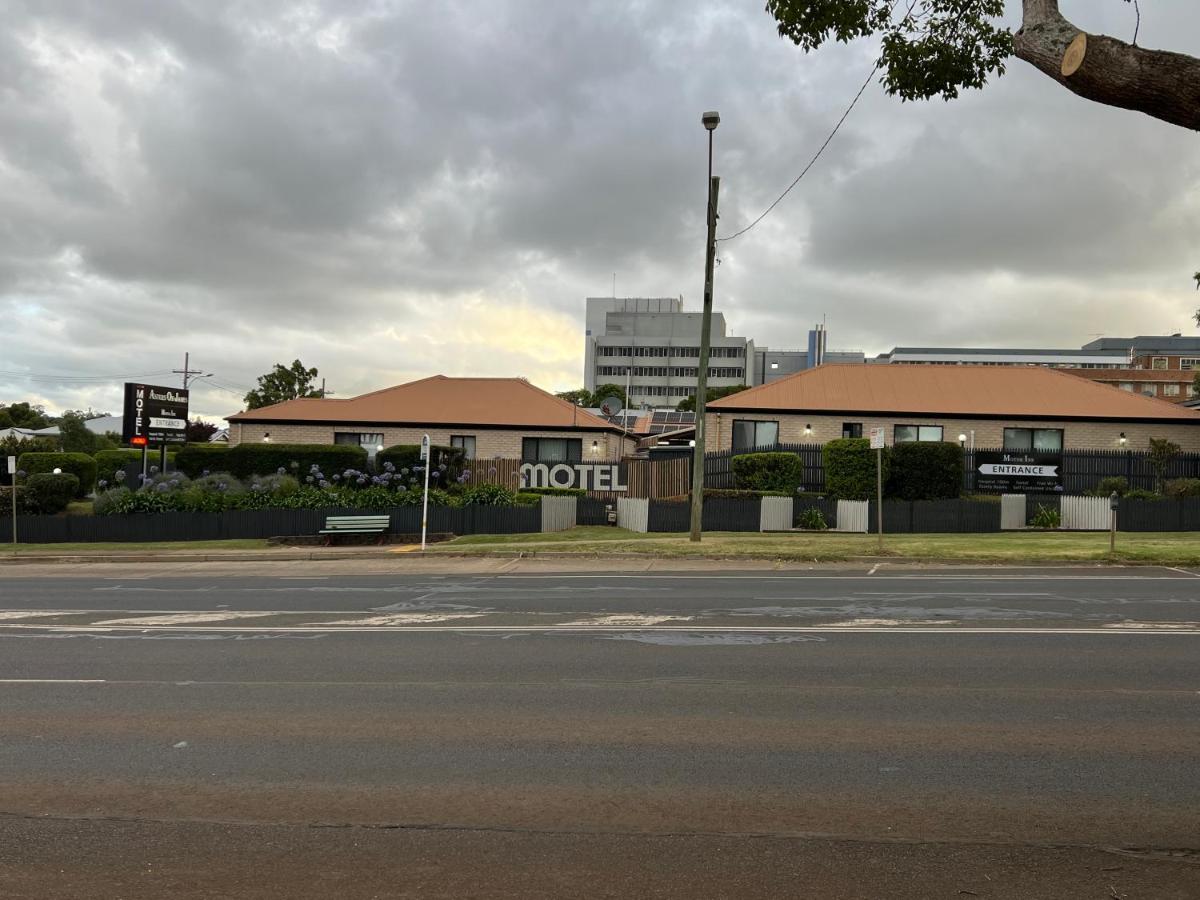 Asters On James Motor Inn Toowoomba Esterno foto