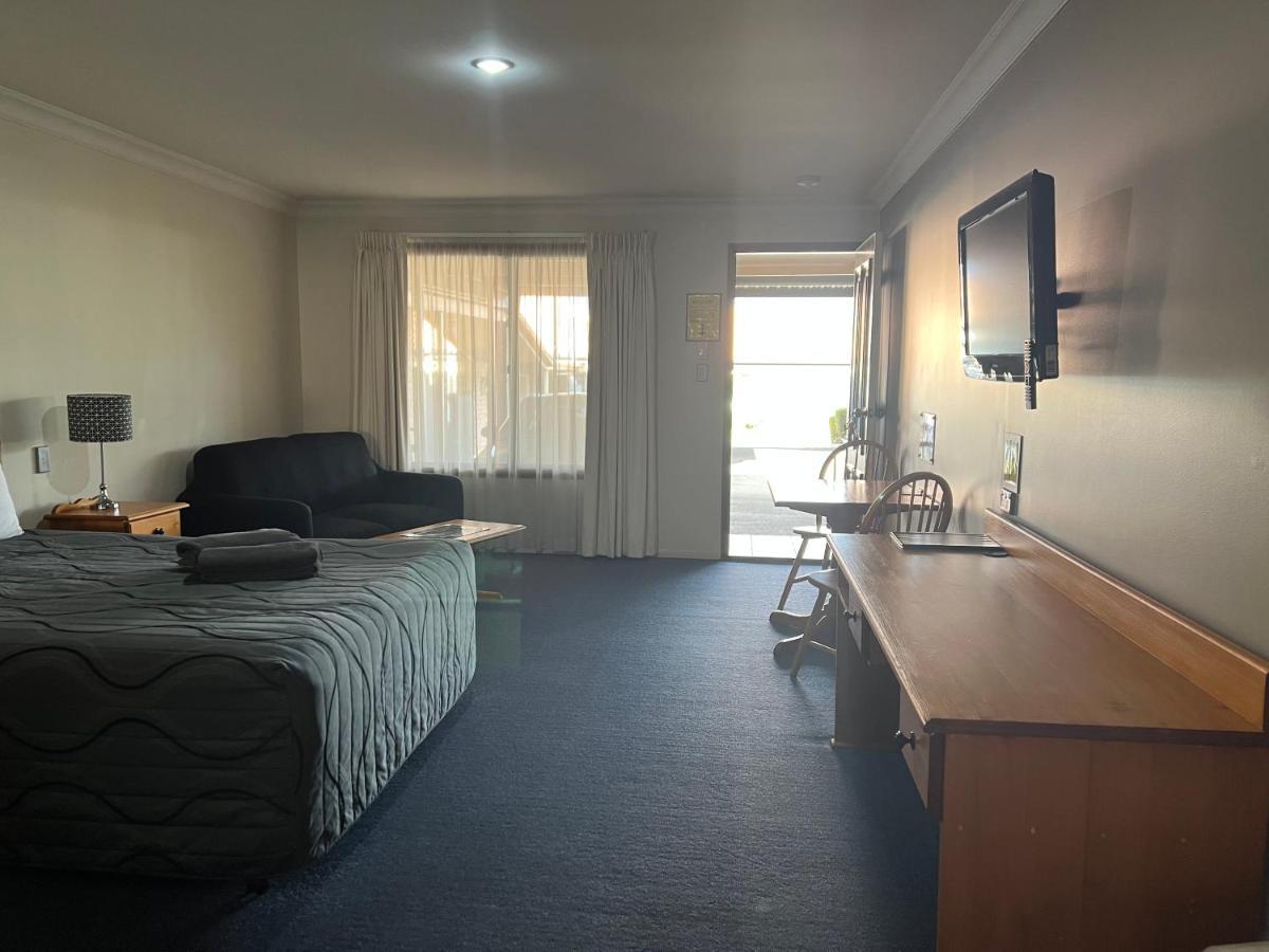 Asters On James Motor Inn Toowoomba Esterno foto