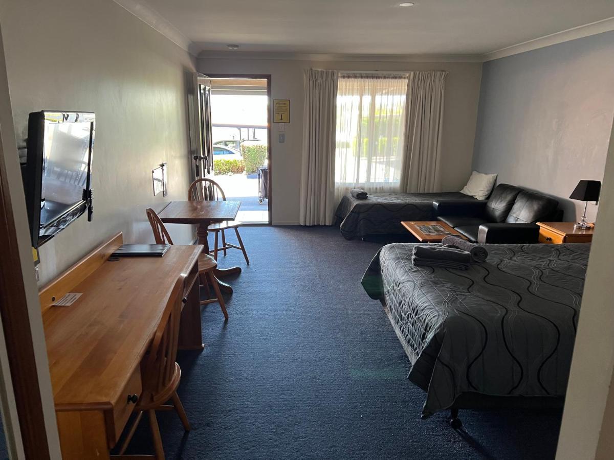 Asters On James Motor Inn Toowoomba Esterno foto