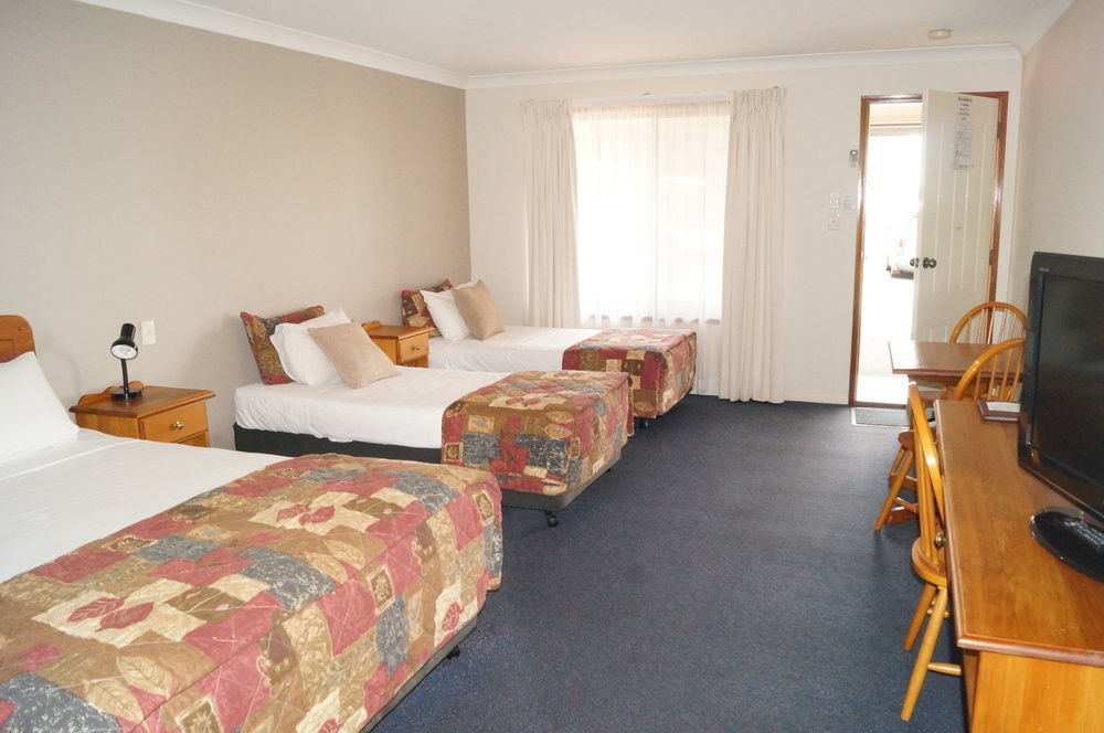 Asters On James Motor Inn Toowoomba Esterno foto