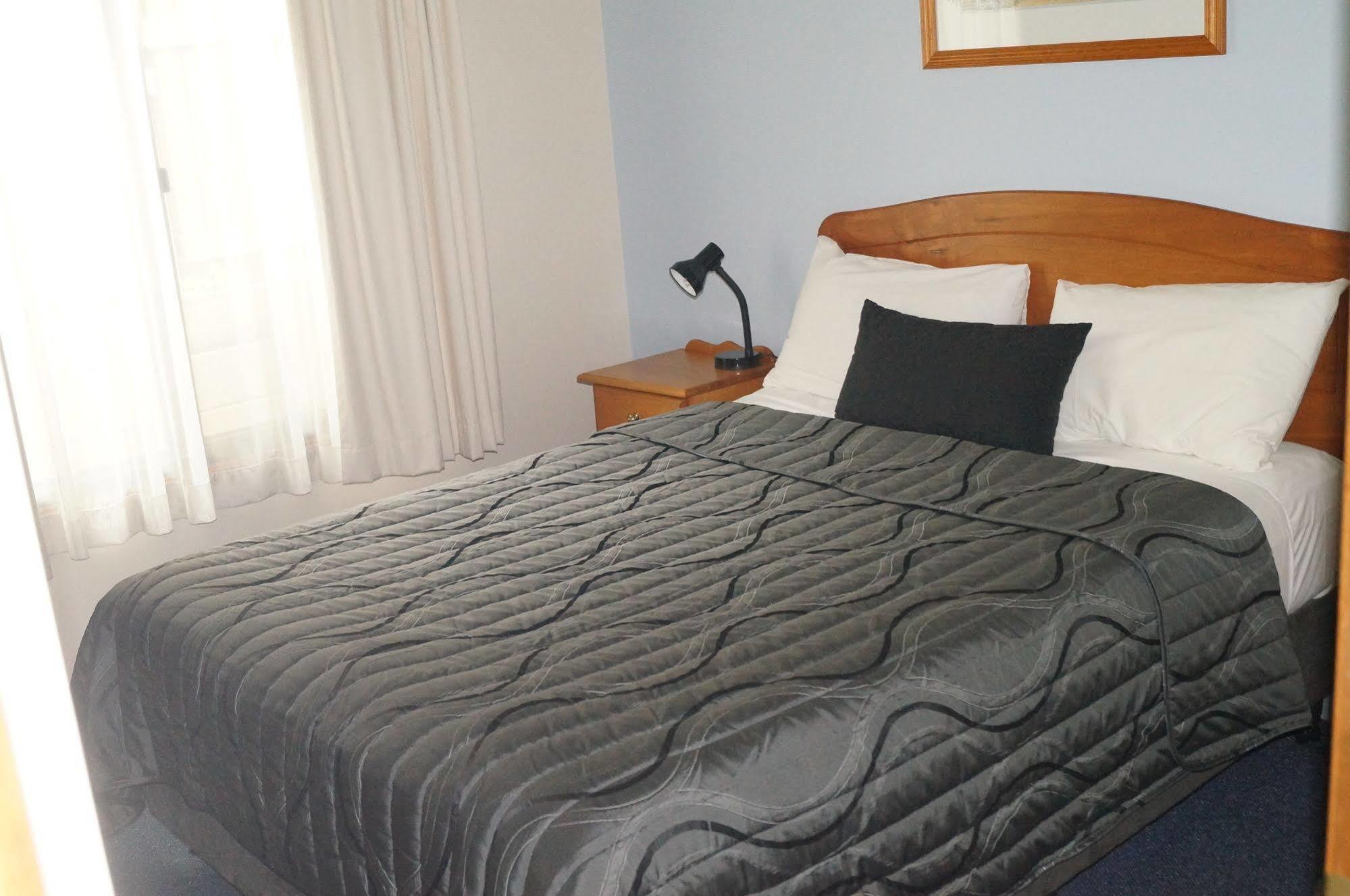 Asters On James Motor Inn Toowoomba Esterno foto